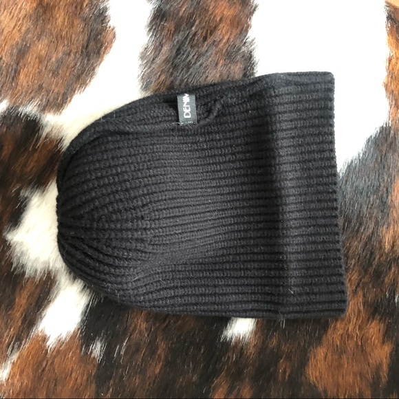 New Beanie Single Pom - black fox fur Pom beanie brand new - Picture 11 of 17